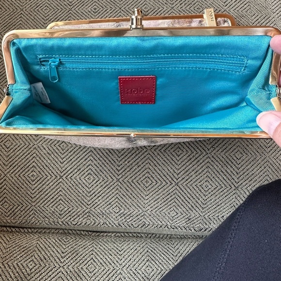 HOBO INTERNATIONAL LAUREN Wallet Vintage Leather Clutch - Picture 6 of 10